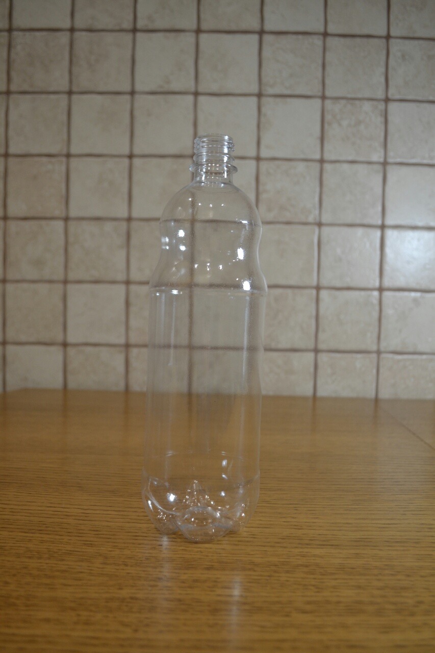 пет пляшка на 1л